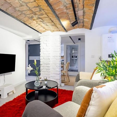 Vibrant Flat 5 Minutes Walk To Istiklal In Beyoglu Apartment Istanbul Bagian luar foto