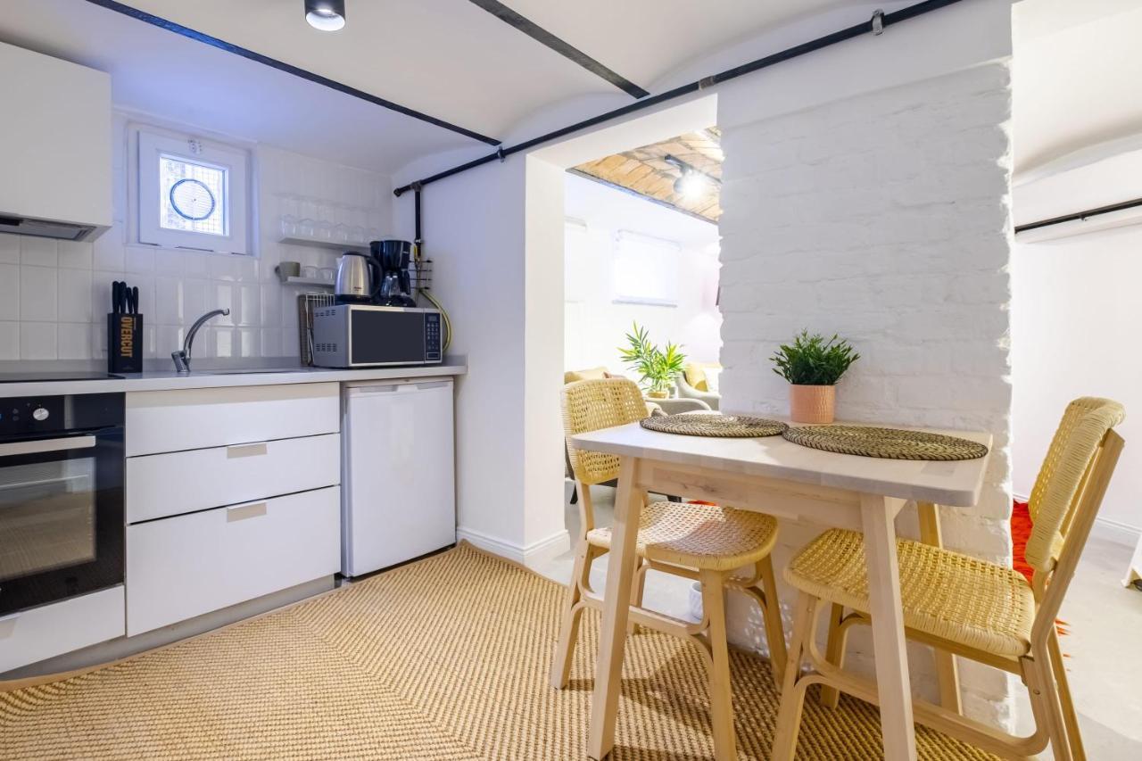 Vibrant Flat 5 Minutes Walk To Istiklal In Beyoglu Apartment Istanbul Bagian luar foto