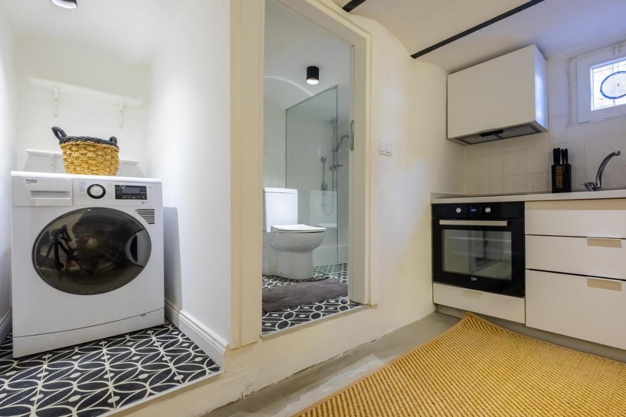 Vibrant Flat 5 Minutes Walk To Istiklal In Beyoglu Apartment Istanbul Bagian luar foto
